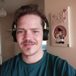 SATOSHI NAKAMOTO. NY STATSMINISTER 2026 SATOSHI PARTIET. DENNIS KRISTOFFER SJÖBERG VÄRD 25 000 000 000 000 TRILJONER USD. INTE ENS SAUDI ARABIA ÄR LIK RIK SOM JG ÄR. 10 PLTTFORMAR SJUKT RIK MED SATOSHI BITCOIN. ROYALTY MIND MINING.