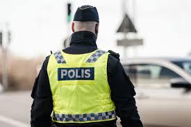 Bitcoin community ni är dem dummaste på planeten enskilda åtal för hela polis ledningen diplomatiska konsekvenser DENNIS blir åklagaren med enskilda åtal. 5000-K7828-25